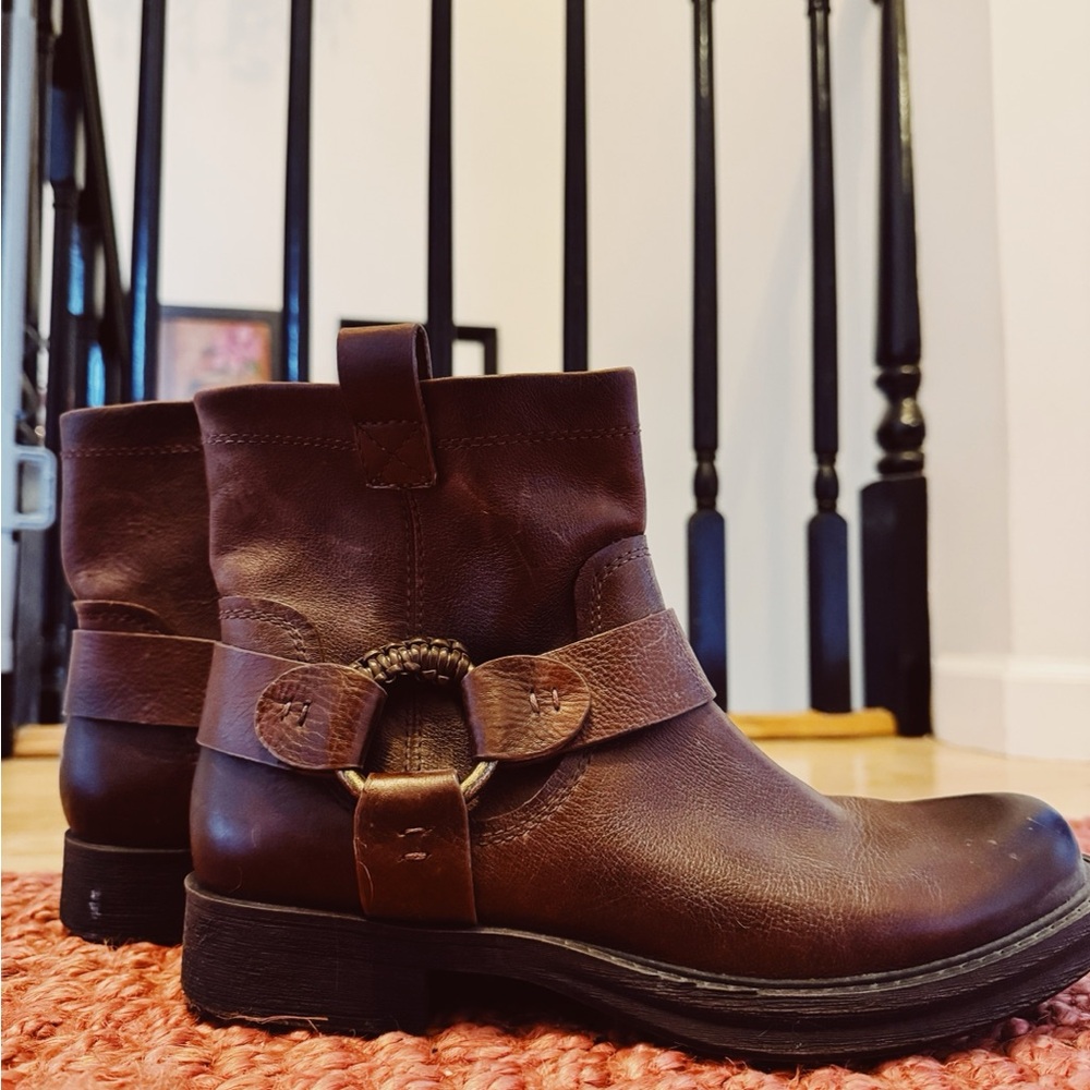 Brown leather ankle boots